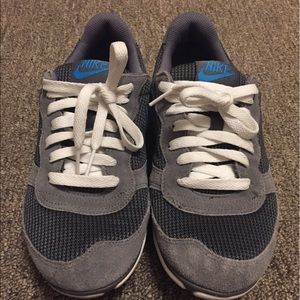 Nike shoes women’s 7.5